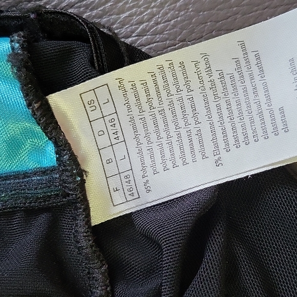 corset and panties set 36 D - Picture 7 of 16